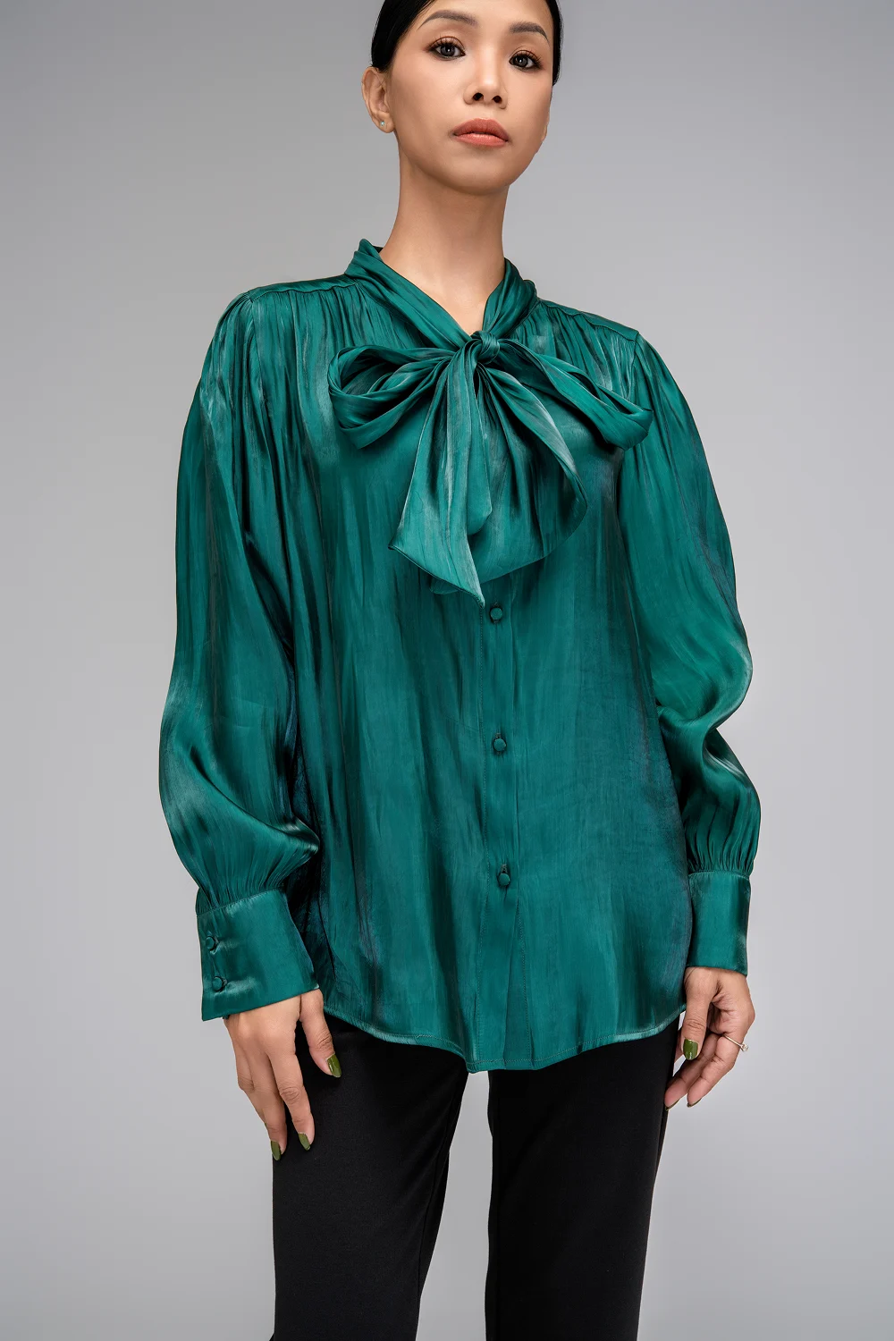 Áo Organza Xanh Cột Nơ Cổ